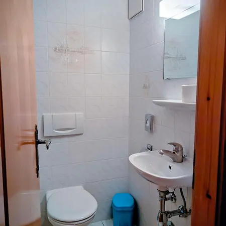 Centre Thermal Nord 4201 公寓